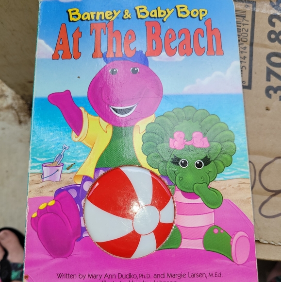 Lot of Barney books - Picture 4 of 15